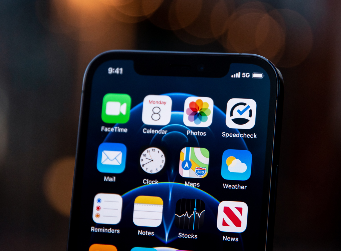 白朗苹果手机维修分享为什么 iPhone 12 在冬季会自动关机 