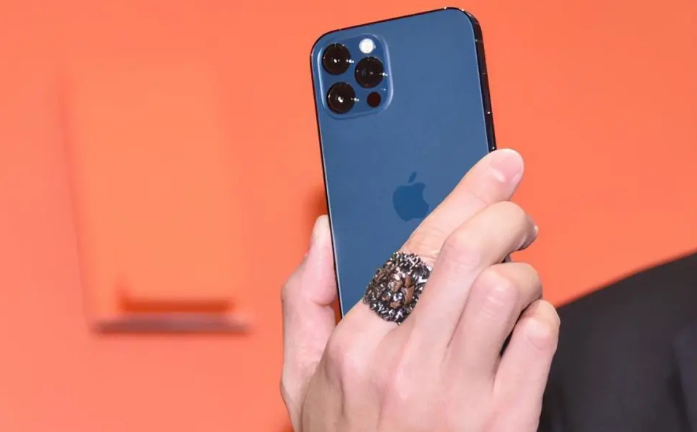 白朗苹果手机维修分享iPhone12系列重启方法教程 